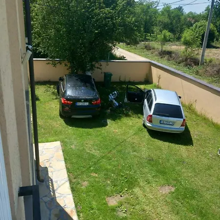 Mir I Tisina דירה Veliki Borak