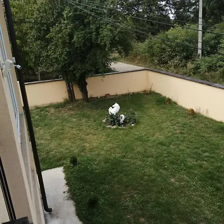 דירה Mir I Tisina