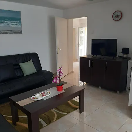 Mir I Tisina דירה